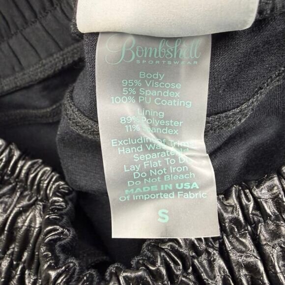 BOMBSHELL Sportswear Liquid Faux Leather Scrunch Butt Cargos Size Small Black - Picture 8 of 10